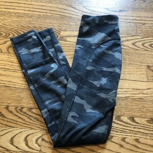 Athleta Ultimate 7/8 Tight Legging Camo